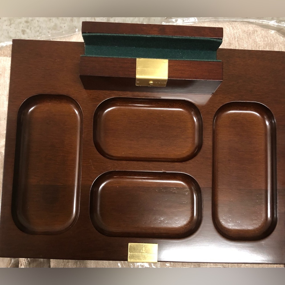 Elegant Wooden desk caddy with Gold Accents